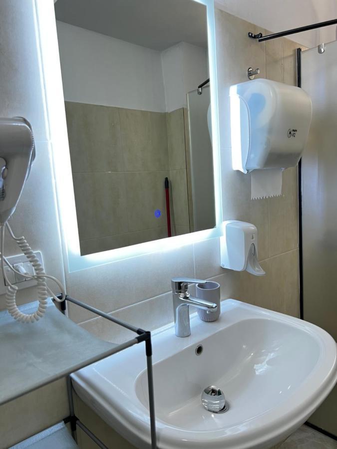 Bejart Apartment 1 Tirana Exteriör bild